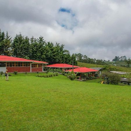 Finca La Toscana Hotel Pereira Exterior foto